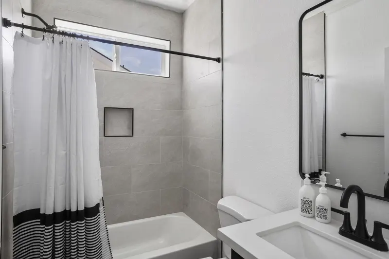 Starbird bathroom home features