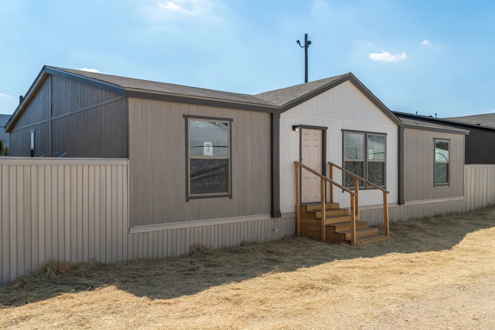 Heritage h-3248-32a elevation and exterior home features