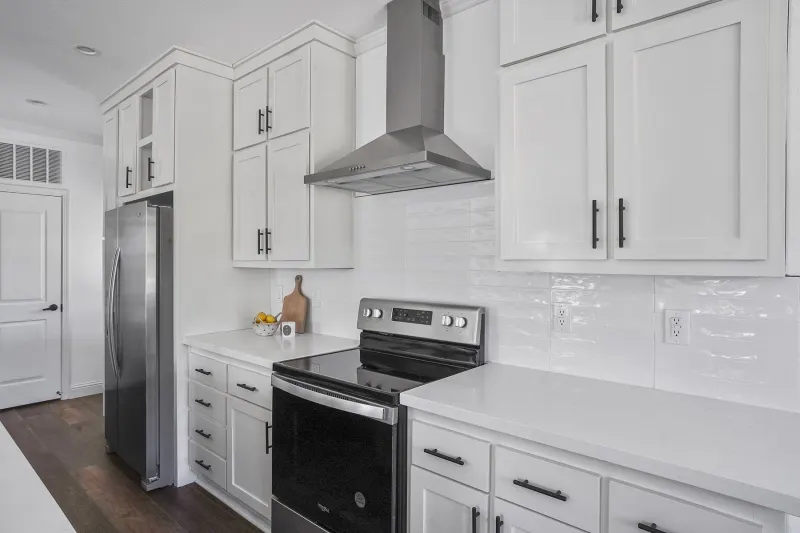Starbird kitchen home features