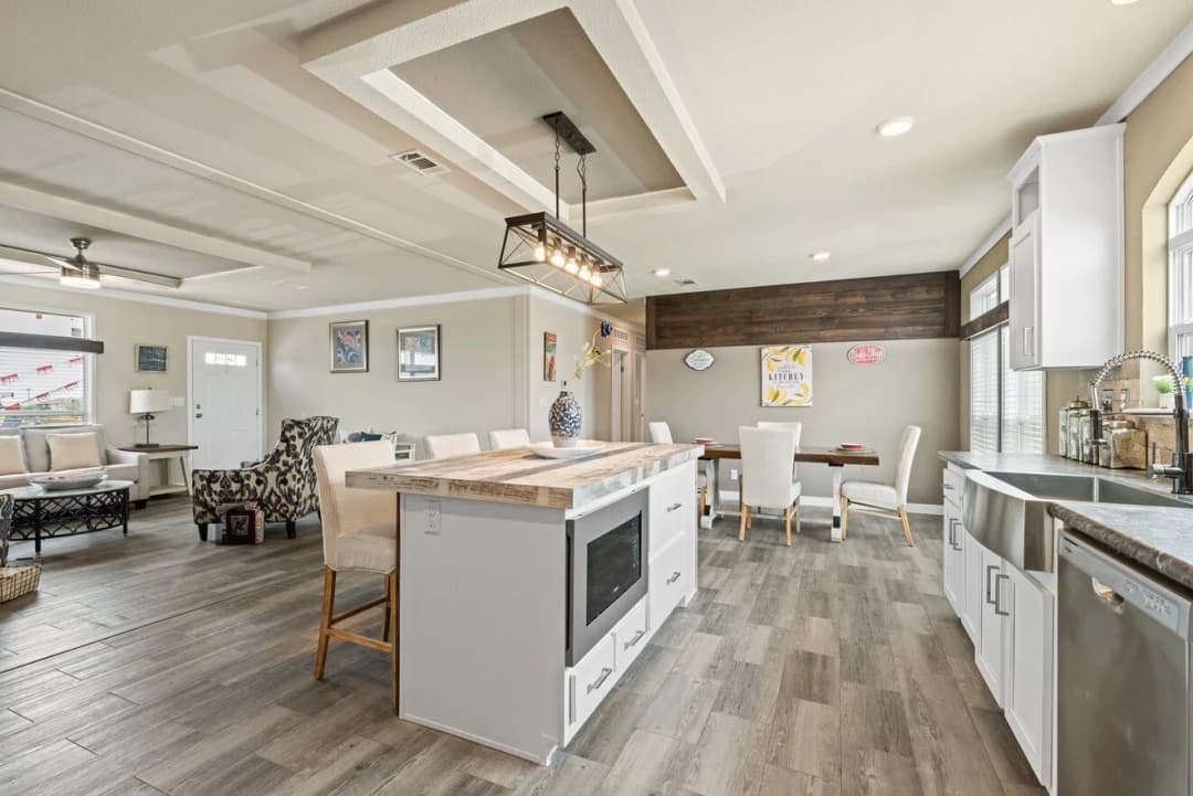El rancho 32764a kitchen home features