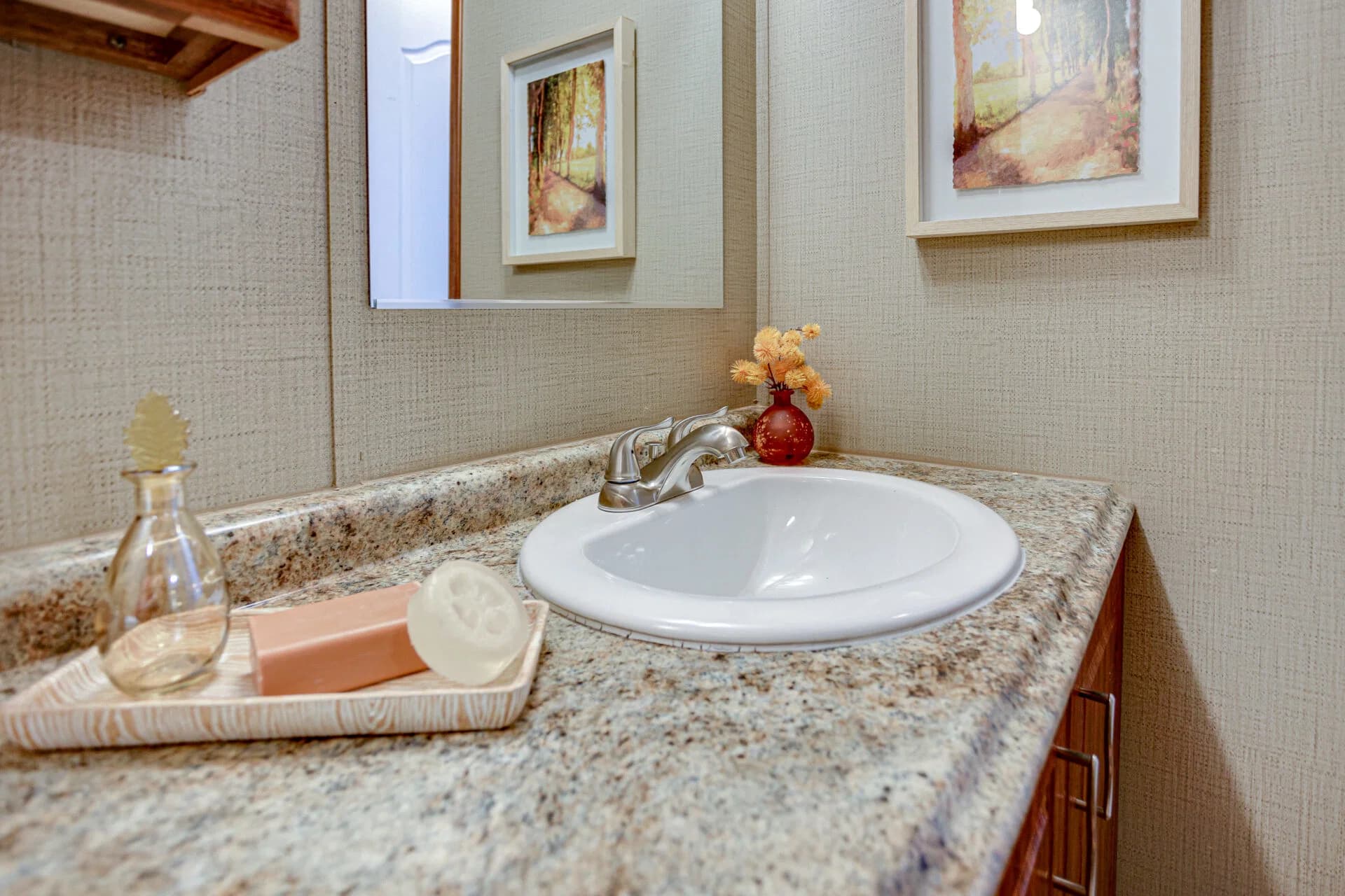 Heritage h-1864-22a bathroom home features