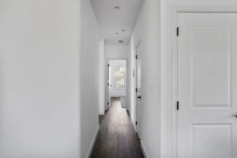 Starbird interior home features