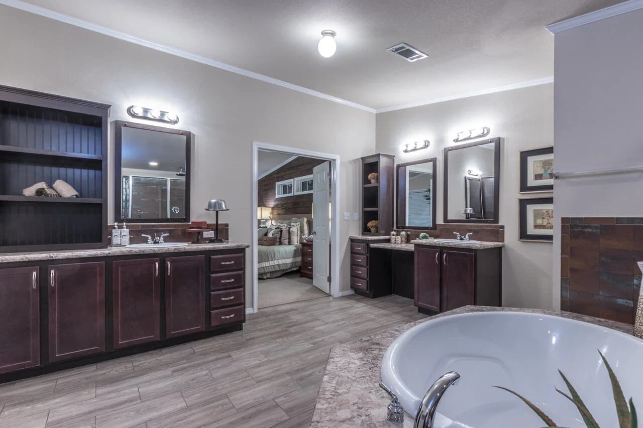 Big bend 32764g bathroom home features