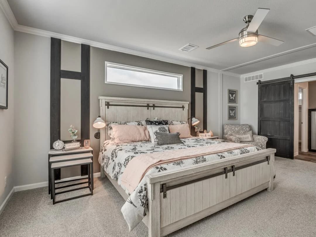 Vintage farmhouse flex 47643a bedroom home features