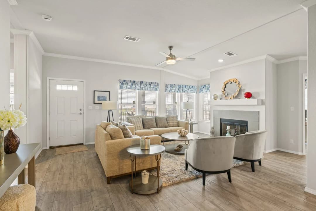 La belle 41764d interior home features