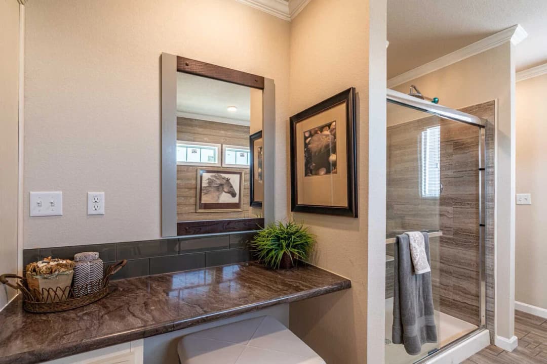 Urban homestead 28563c bathroom home features