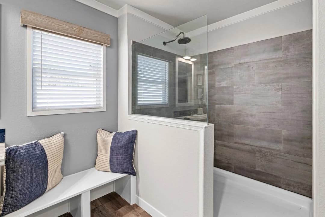 Belterra ii 32684b bathroom home features