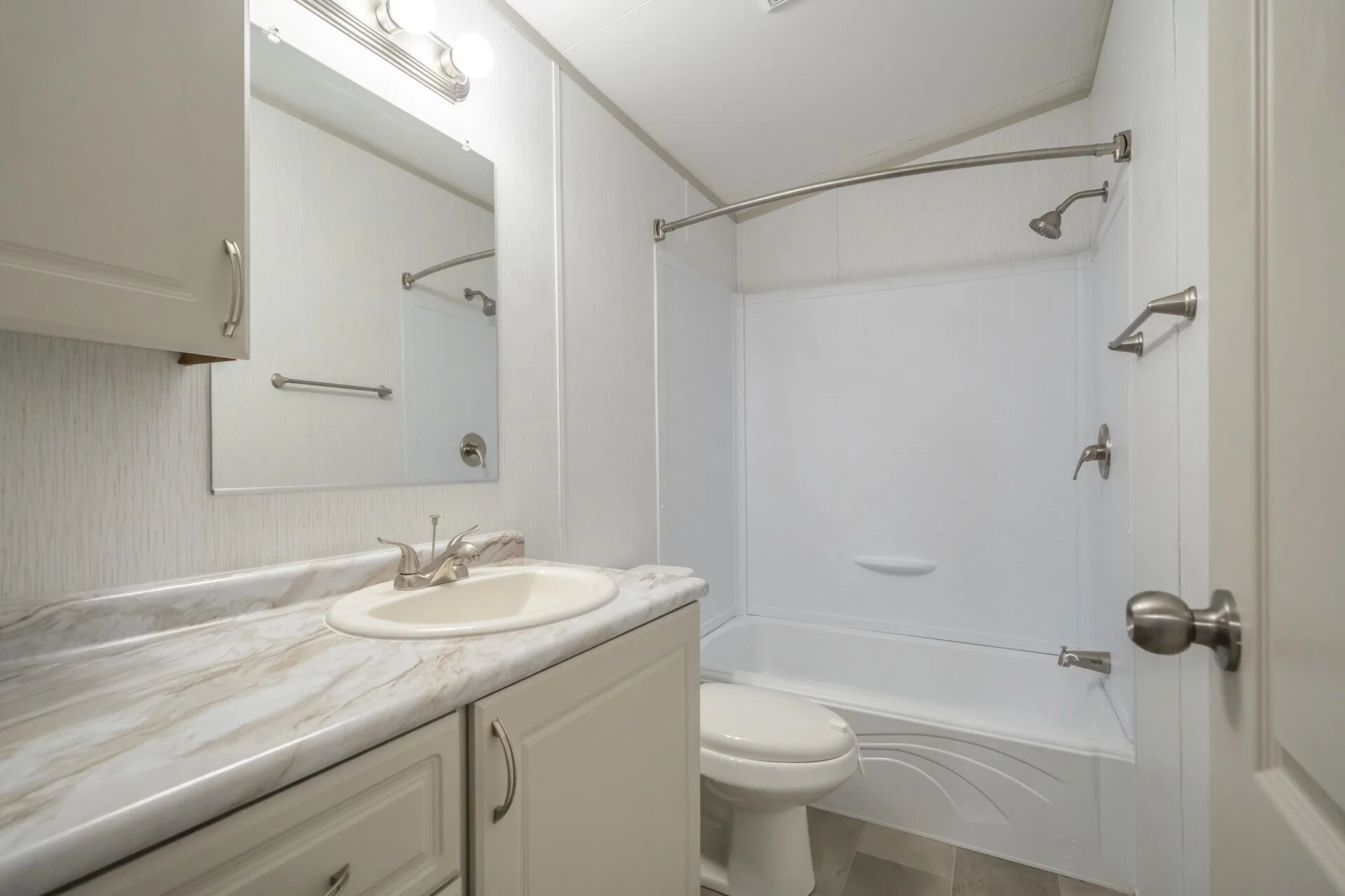 Select s-1664-32c bathroom home features
