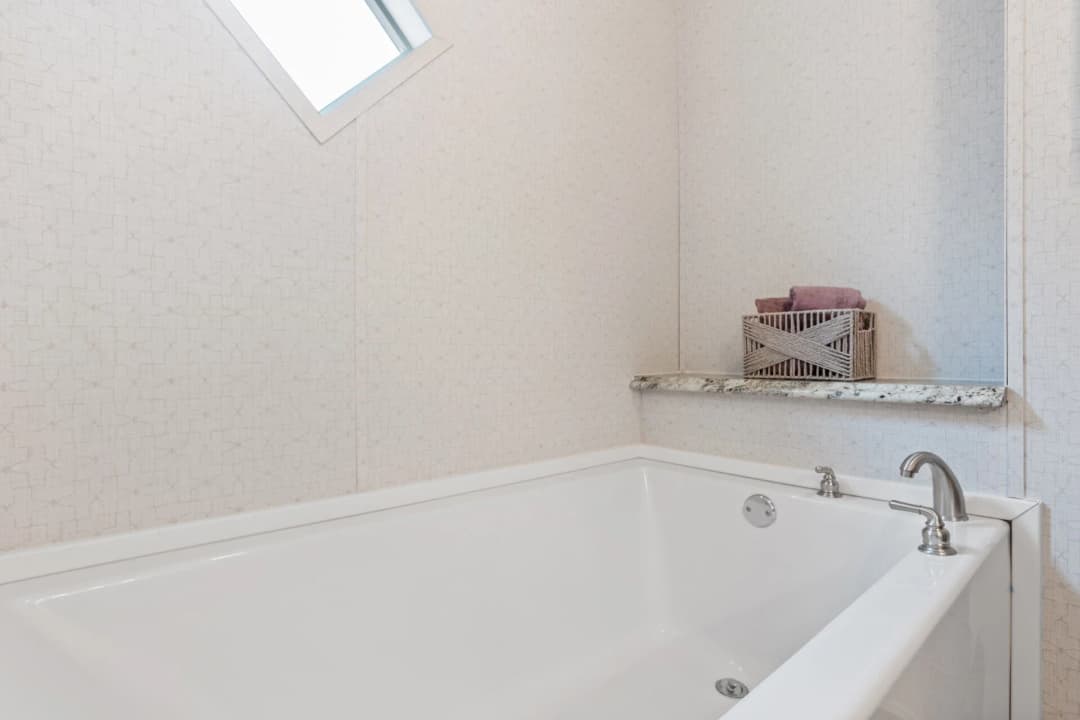 Heritage h-3272-43a bathroom home features