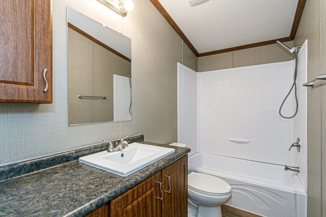 Classic c-1872-32a bathroom home features