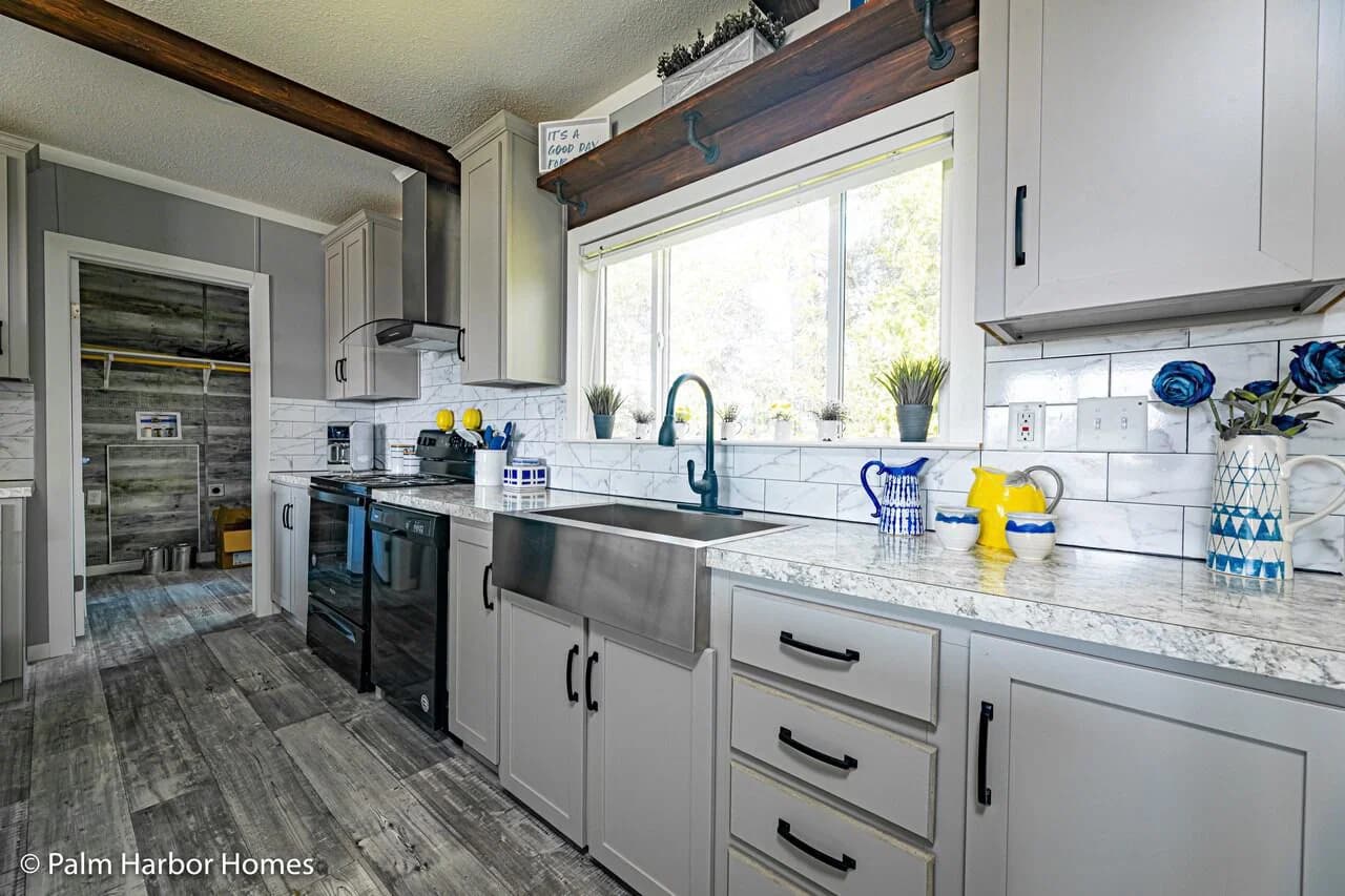 Fantasy island 28543f kitchen home features