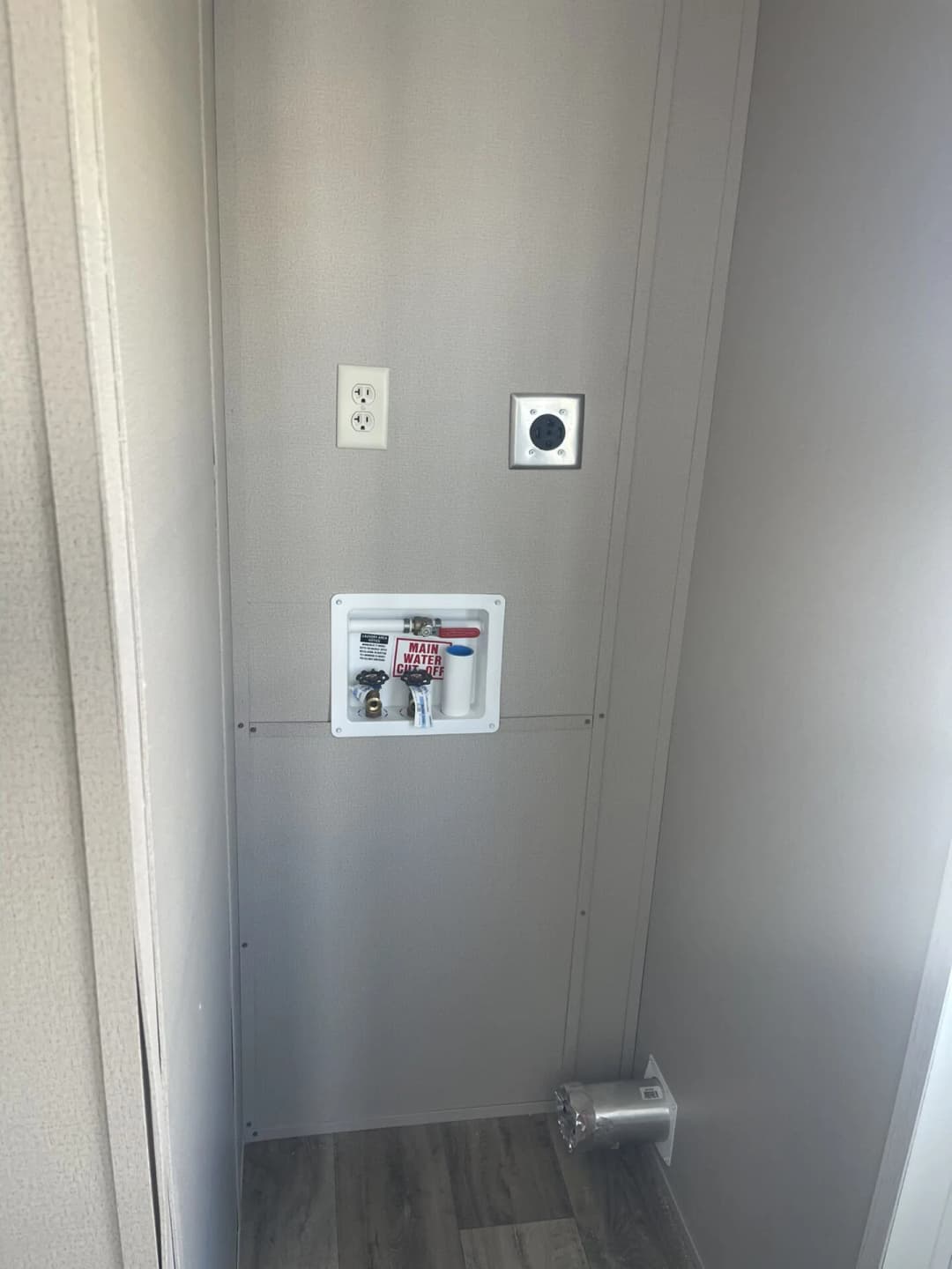 Select s-1444-11ofp interior home features
