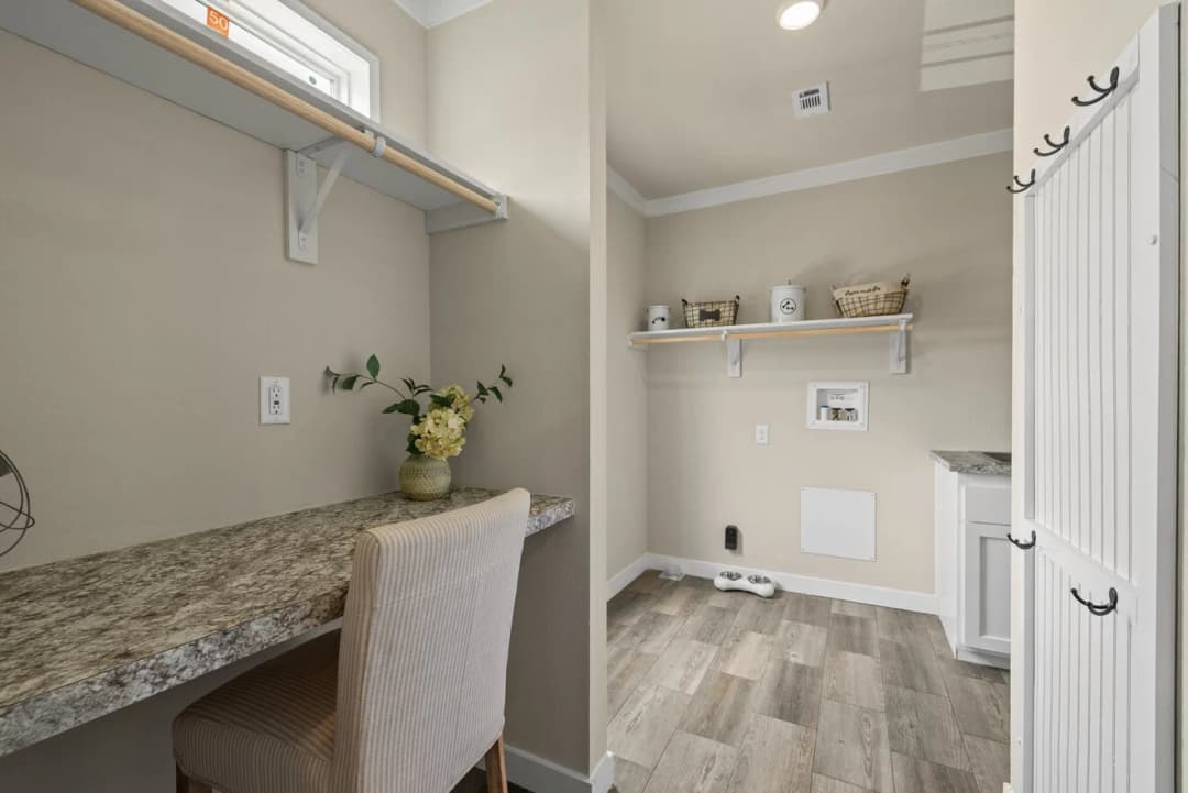 El rancho 32764a interior home features