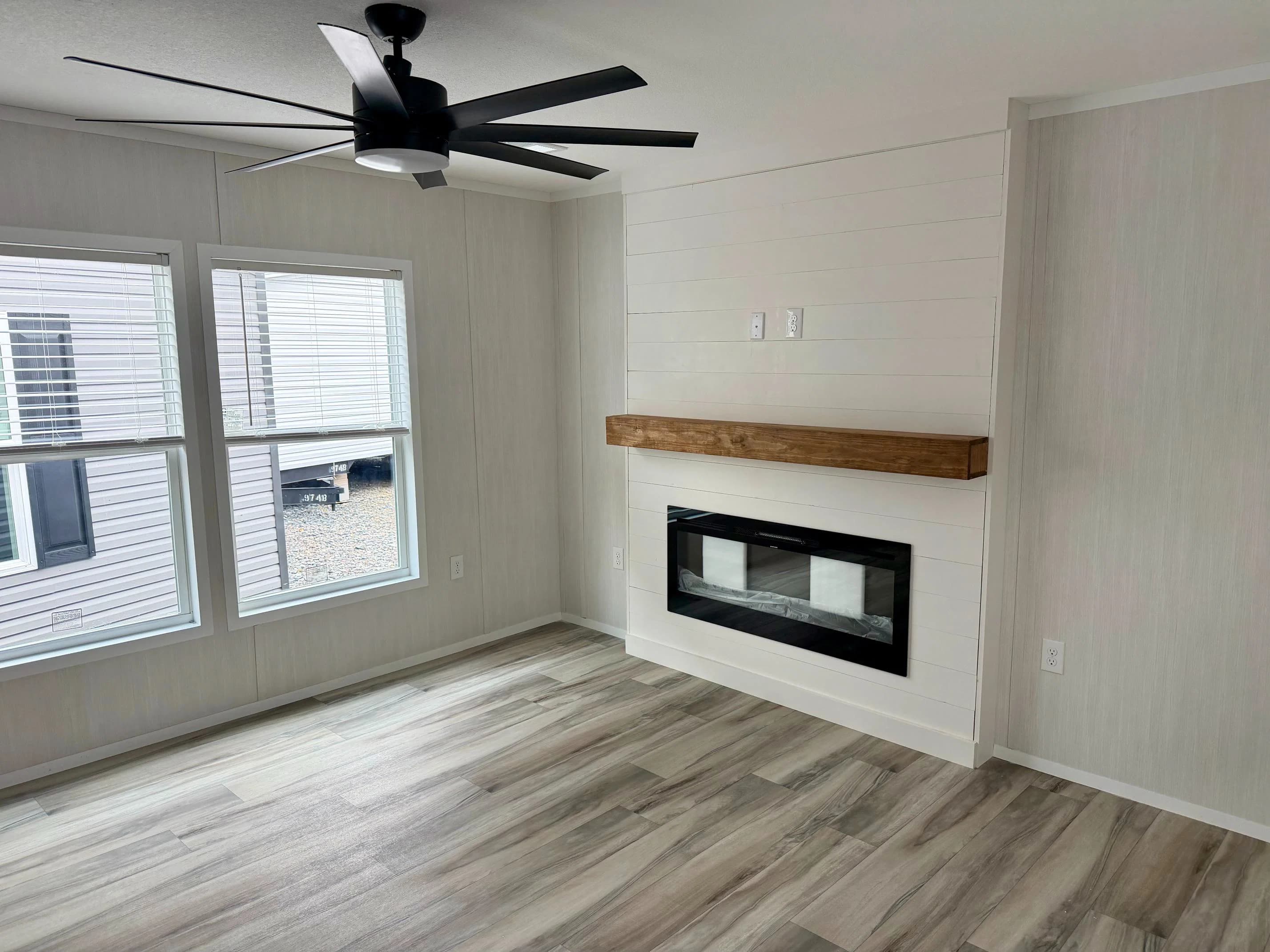 The andrew 80 interior home features