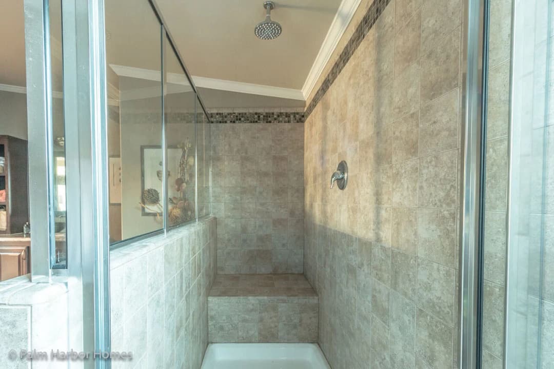 Hacienda ii 41664a bathroom home features