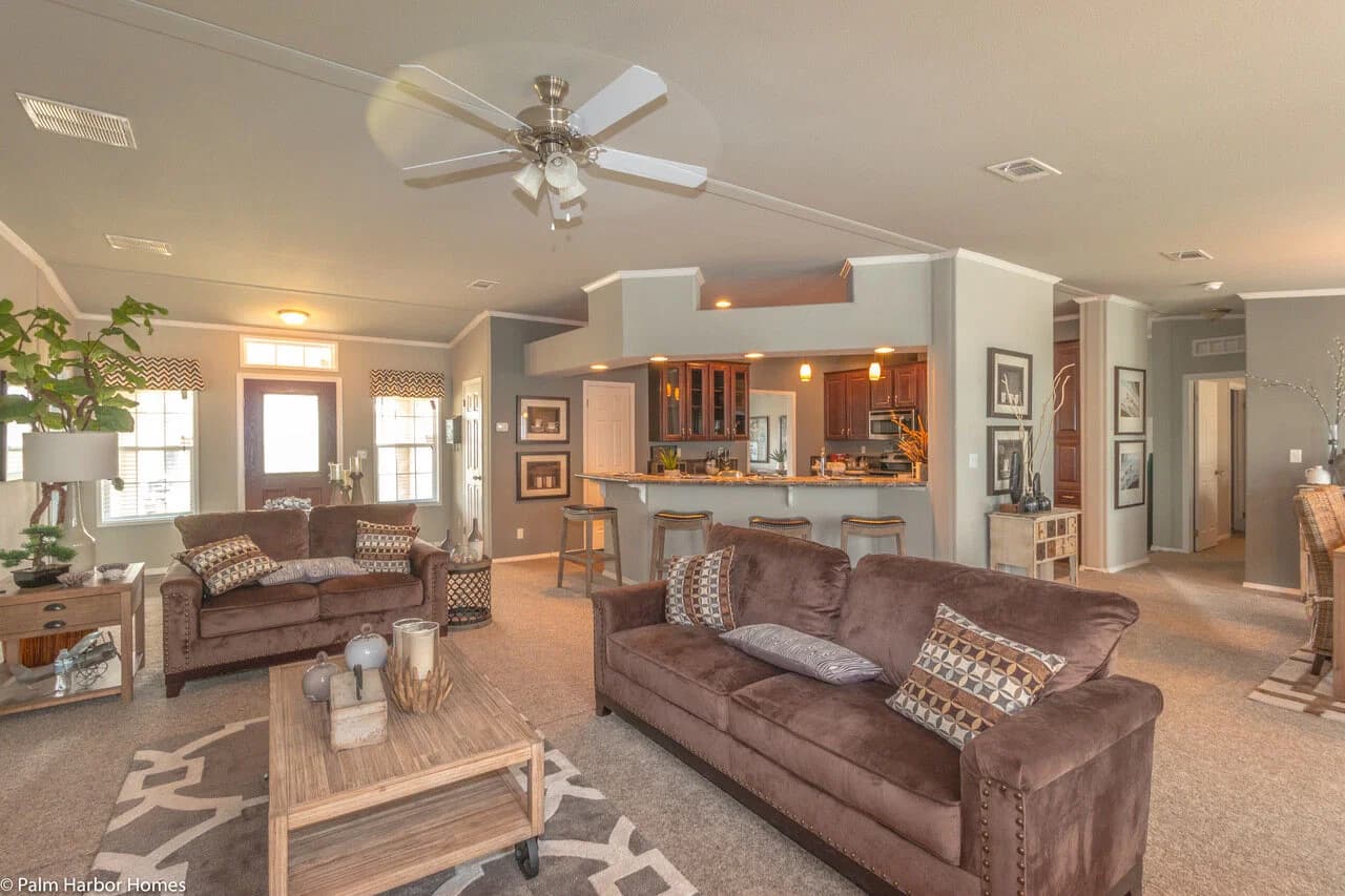 Hacienda flex 57604a interior home features