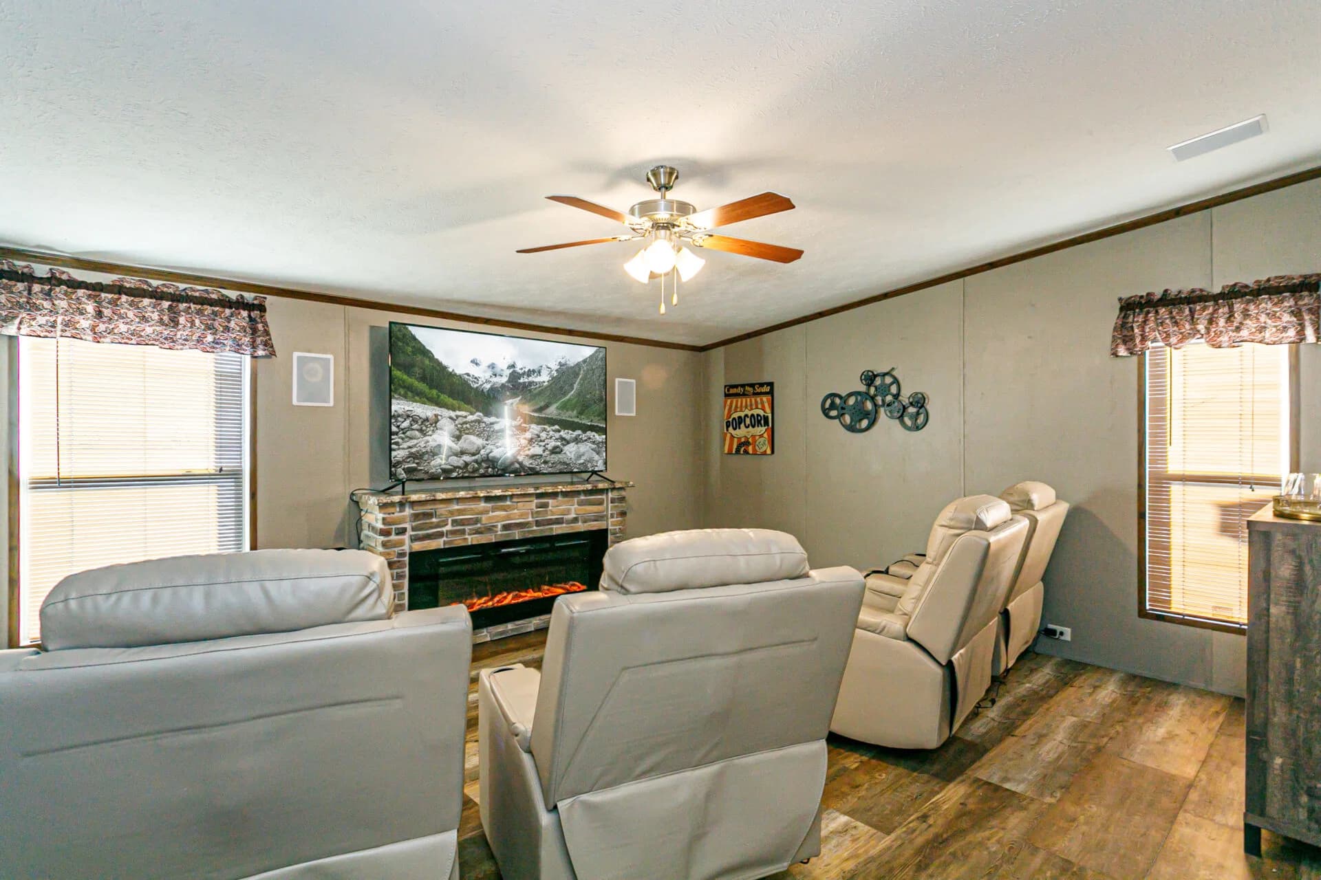 Doublewide h-3672-43a interior home features