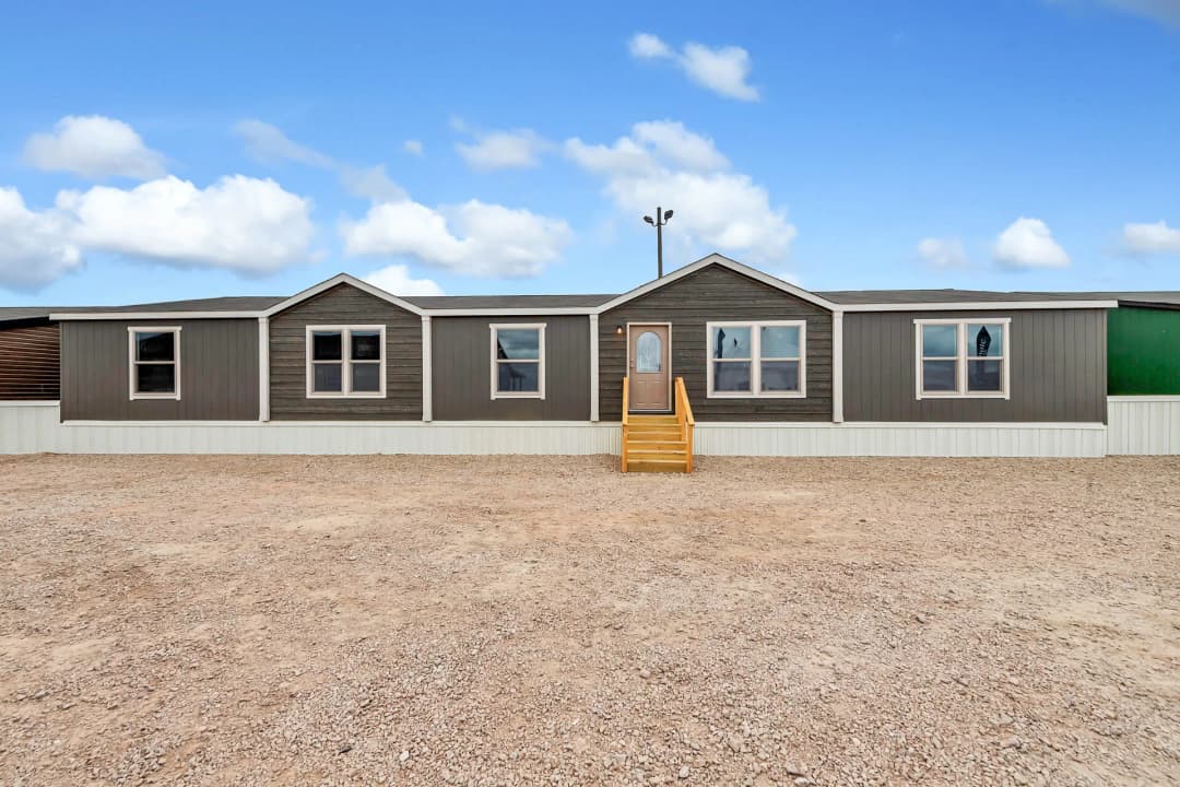Classic c-3280-42.5b elevation and exterior home features