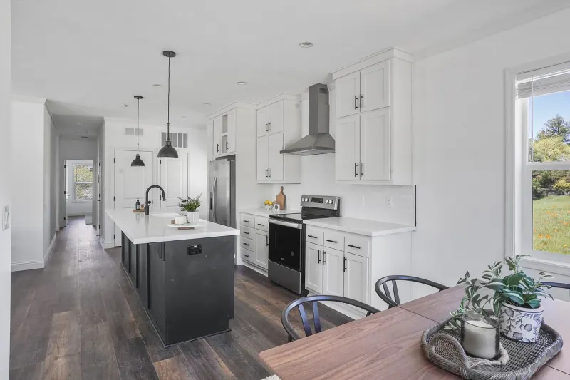 Starbird interior home features