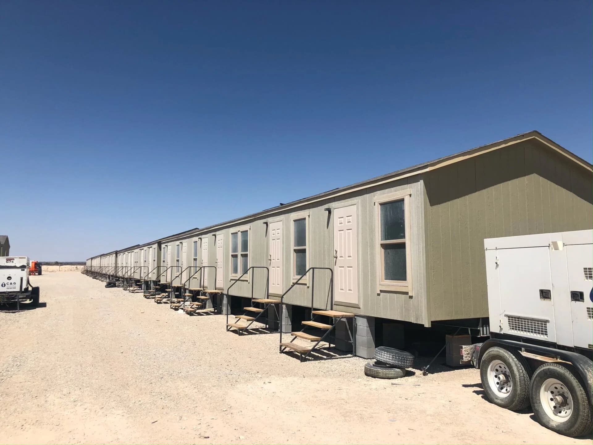 Workforce o-18×80-55aof hero, elevation, and exterior home features