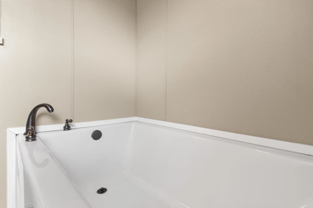 Heritage h-3260-32a bathroom home features