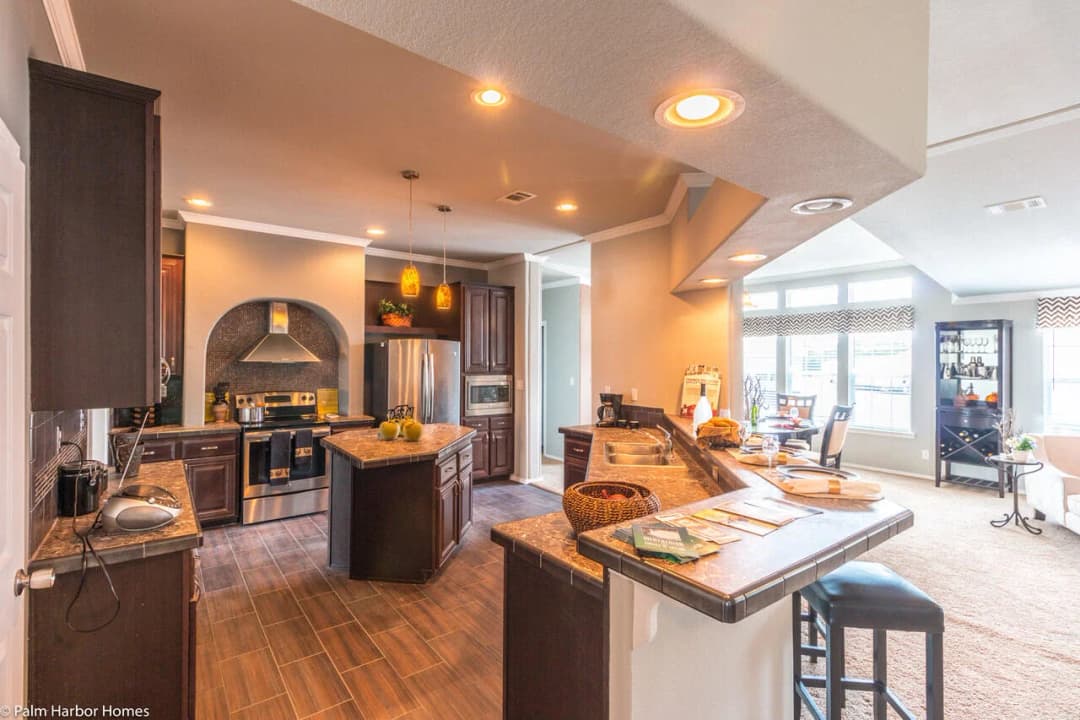 Hacienda flex 57604a interior home features