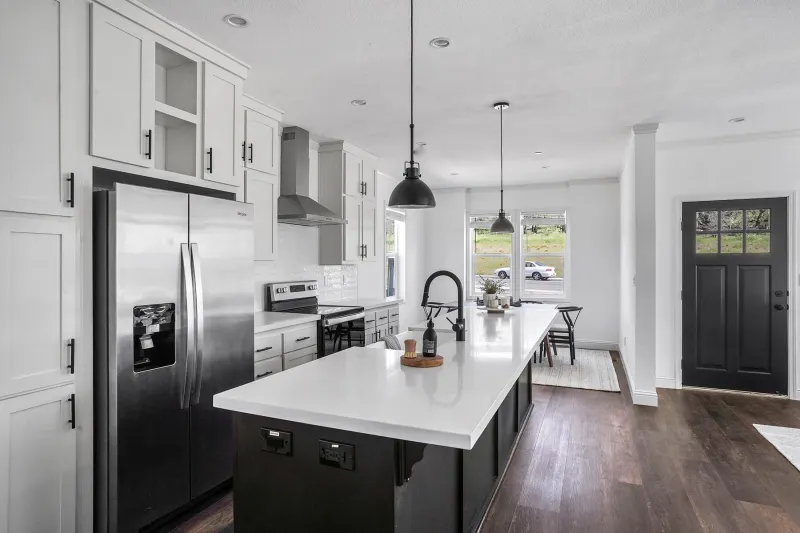 Starbird kitchen home features