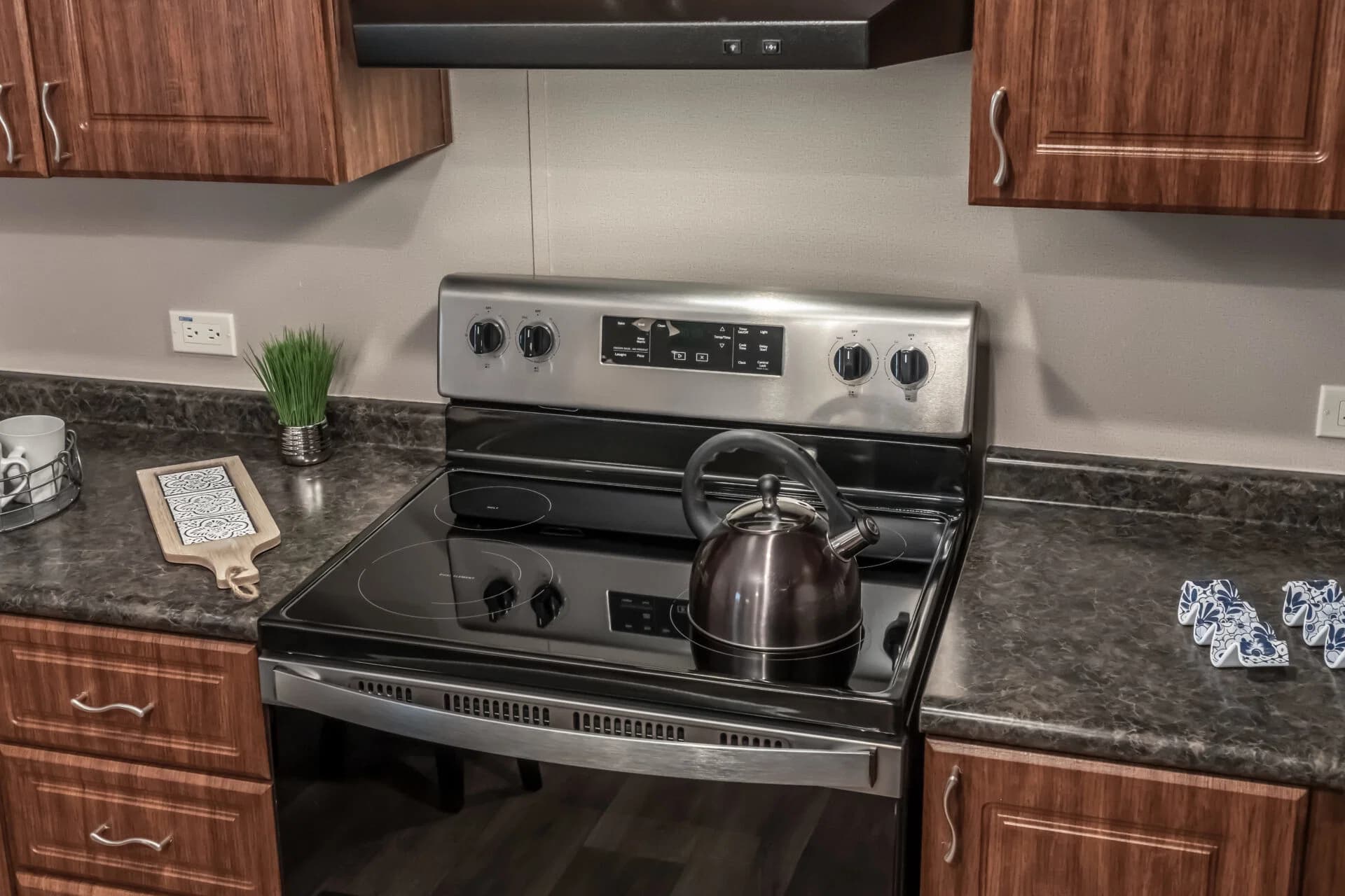Heritage h-1664-32c kitchen home features