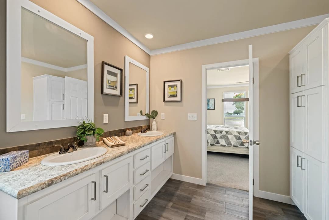 El rancho 32764a bathroom home features