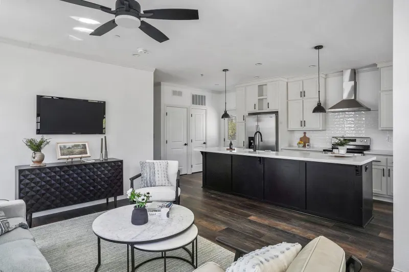 Starbird interior home features