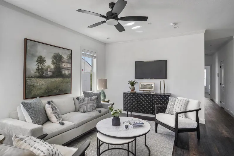 Starbird interior home features
