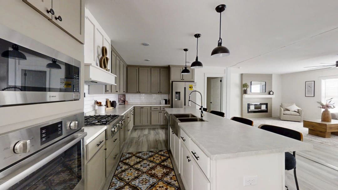 The king david 76 kitchen home features
