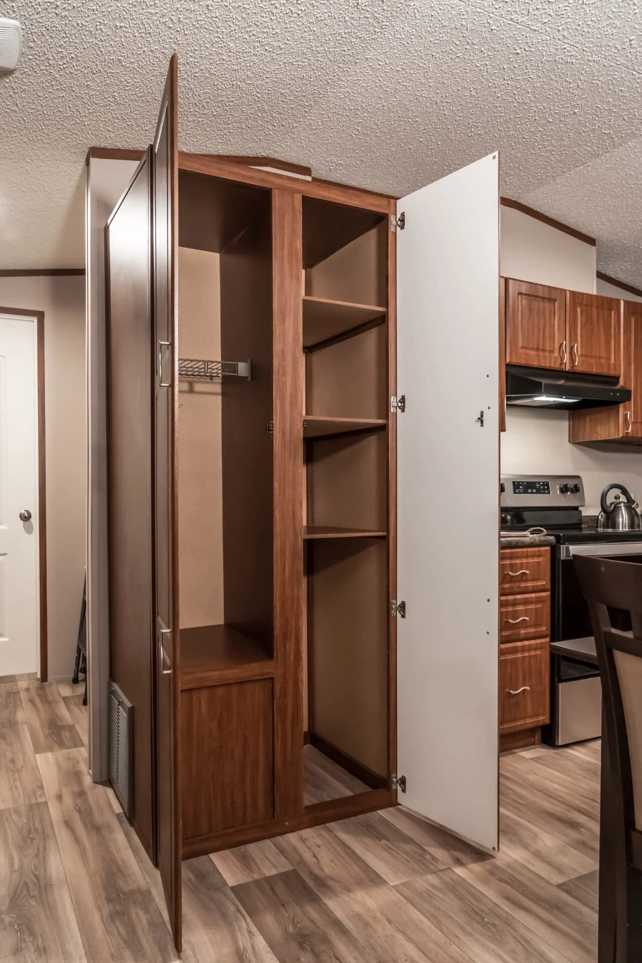 Heritage h-1664-32c interior home features