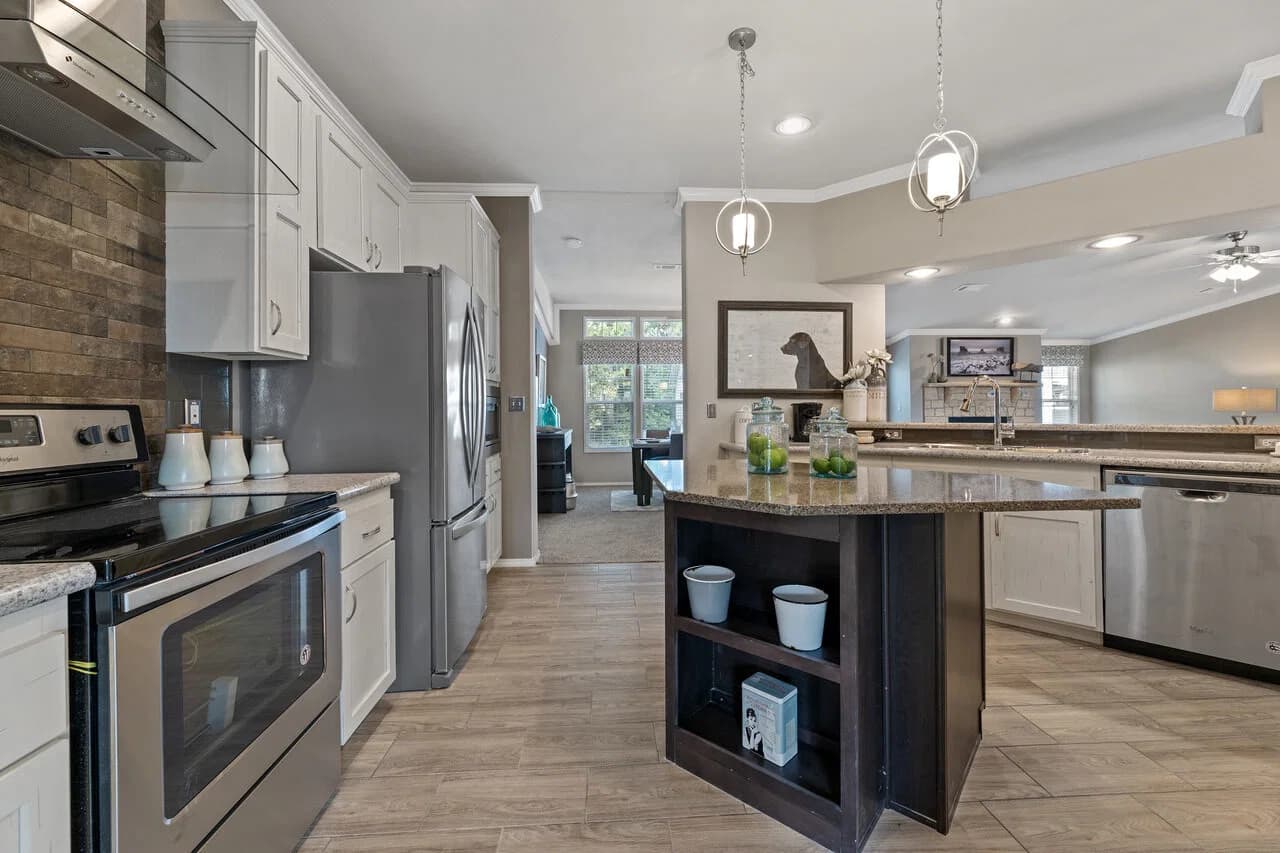 Hacienda iii 41764a kitchen home features