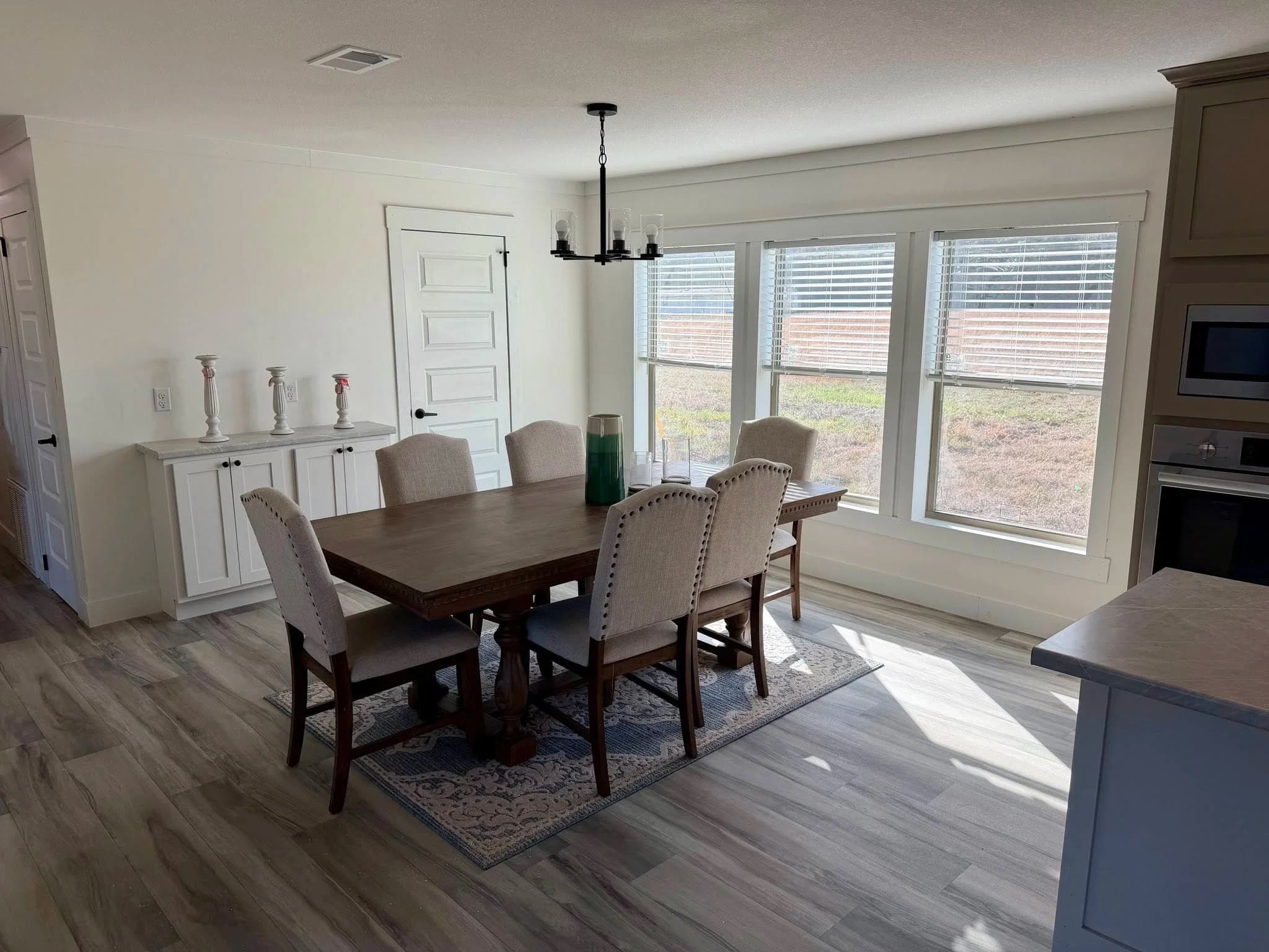 The king david 80 interior home features