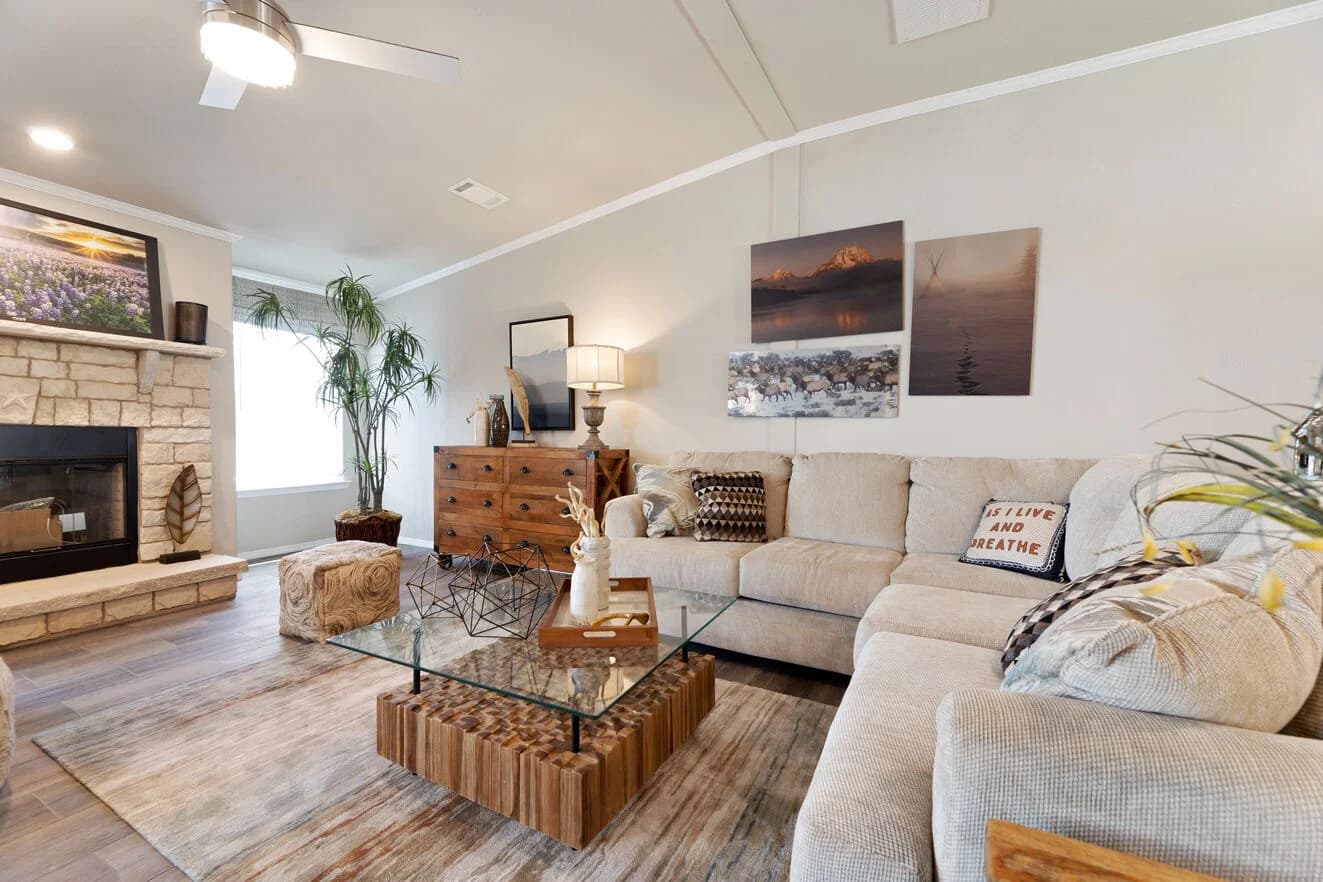 Hacienda 41604a interior home features