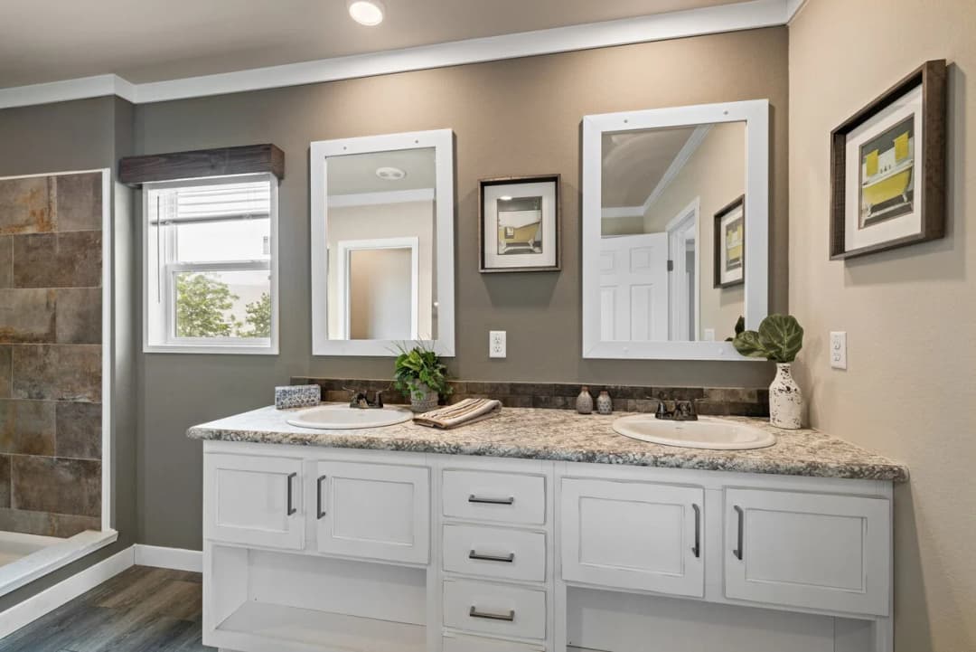 El rancho 32764a bathroom home features
